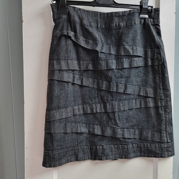 NIC+ZOE Charcoal Mini Skirt - Picture 1 of 8